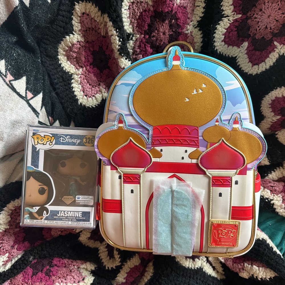 LIMITED EDITION ALADDIN 30TH ANNIVERSARY PALACE MINI BACKPACK AND POP! JASMINE